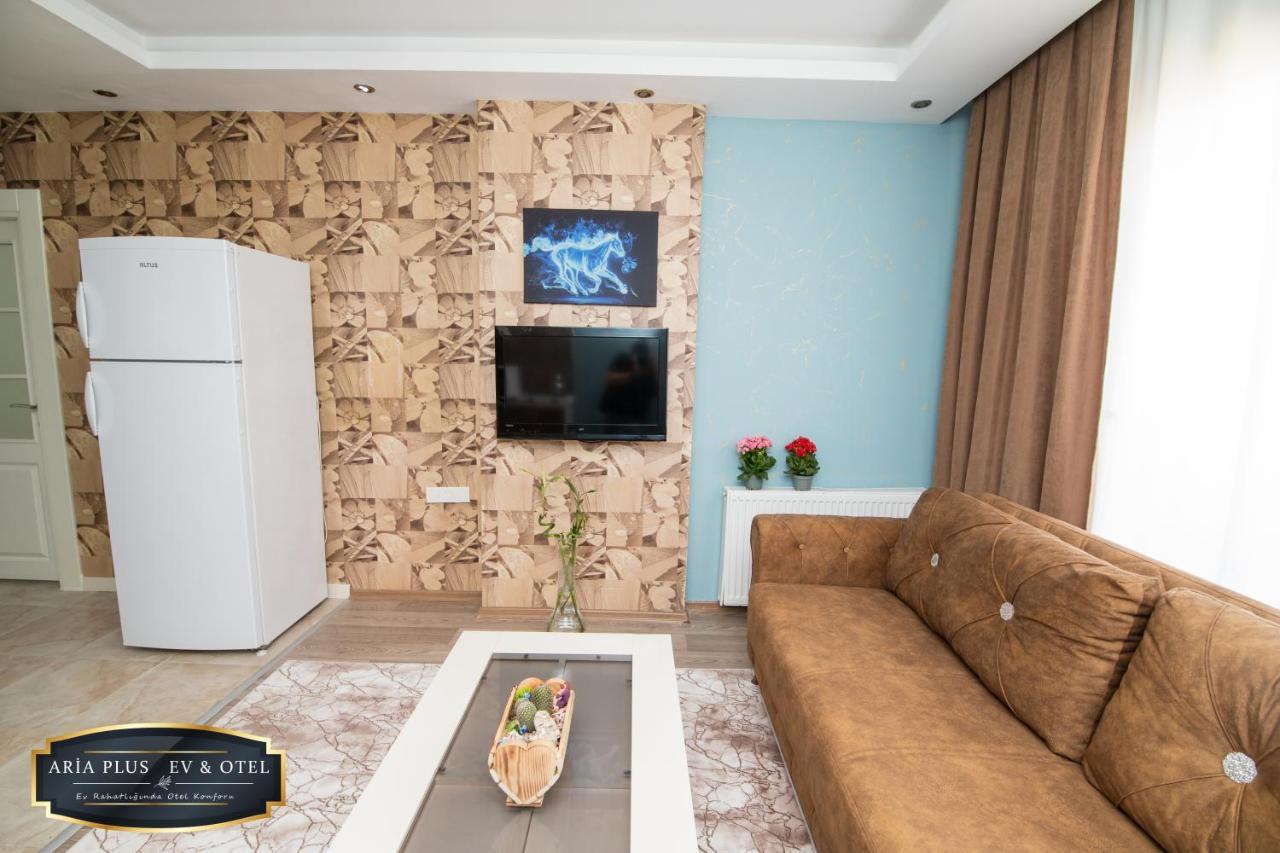 aria plus ev-otel Çiftlikköy Exterior foto